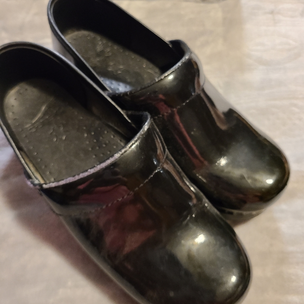 Clogs